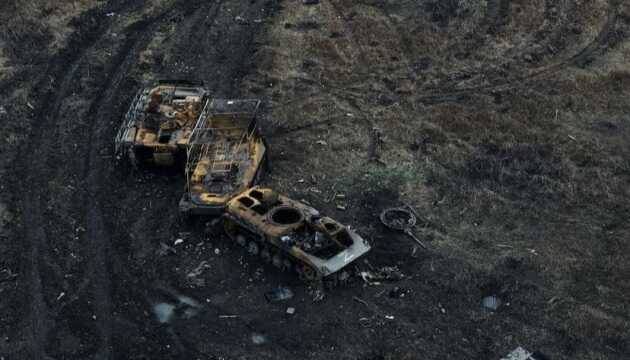 Десантники показали знищення колони бронетехніки окупантів на Донецькому напрямку