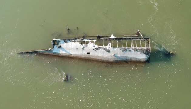 У Сербії та Угорщині низький рівень води в Дунаї відкрив затонулі кораблі Другої світової