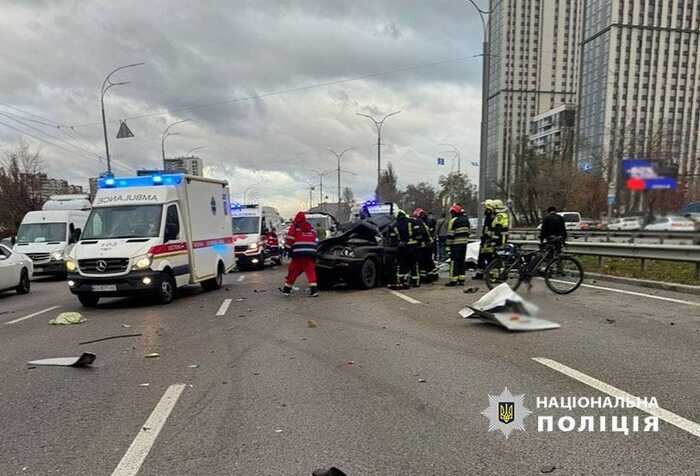 У Києві сталася масштабна смертельна ДТП за участю автобуса