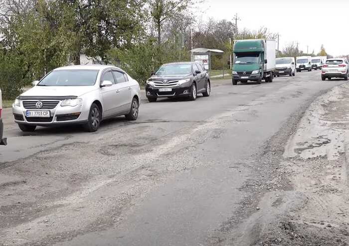 На Полтавщині на утримання доріг "зашили" дорогу сіль